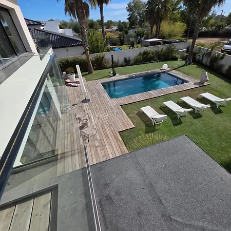Camarines Cap D 50 M Des Plages De Rochelongue-piscine Privee
